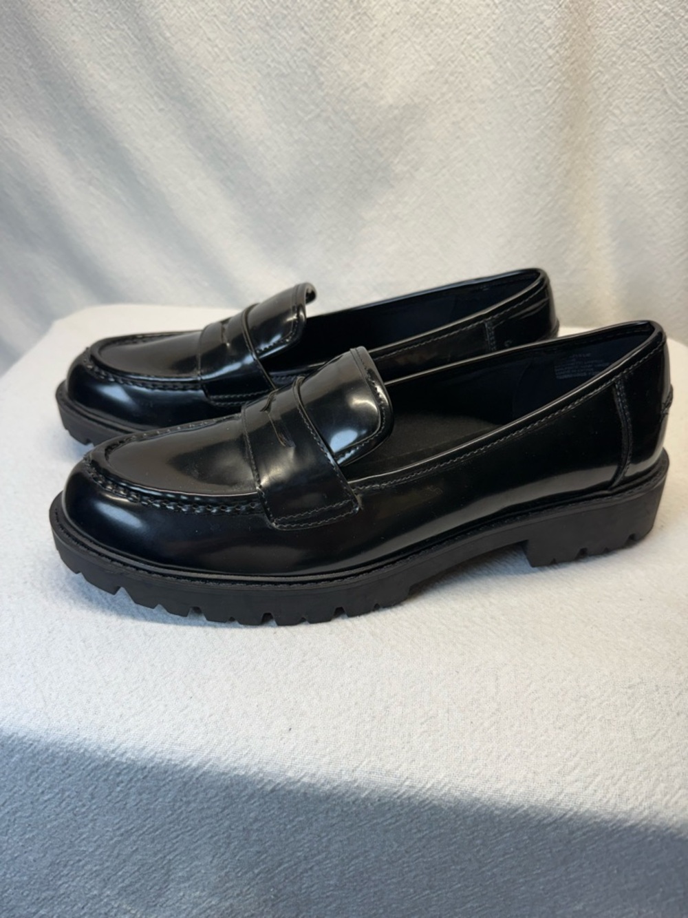 Classic Preppy Penny Loafers Vegan Black Patent Leather SchoolGirl Thick LugSole - Picture 5 of 9
